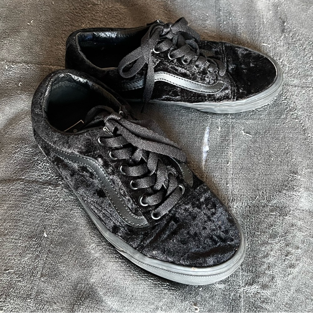 Vans Women's Black Velvet Sneakers